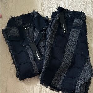 NWT NOVA MEN Navy and Gray Textured Short Set Size M